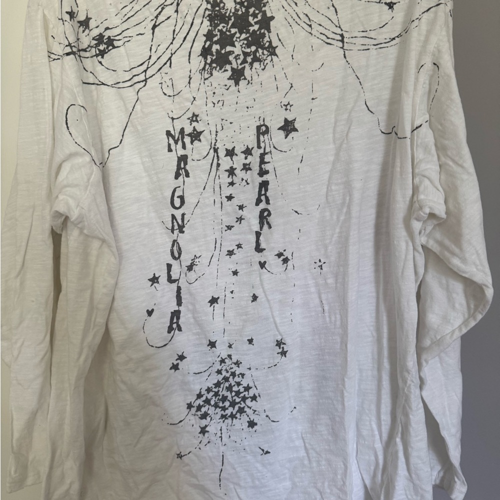 Magnolia Pearl Cream Graphic Relaxed Tee *Price firm - Picture 2 of 2
